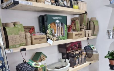 NEW IN! A range of gardening gift sets and accessories.