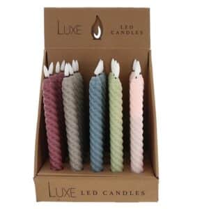 5 different coloured twisted candles