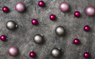 Deck the Halls with Style: Don’t Miss Our 3-for-2 Christmas Baubles Offer