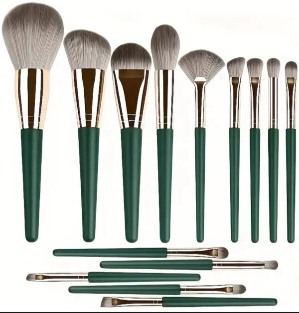 Green Makeup Brush Collection